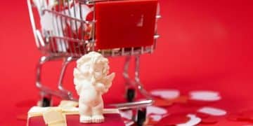 Shopee Valentine's Day Sale: Up to 20% Off Early Bird Gifts - Cover Image
