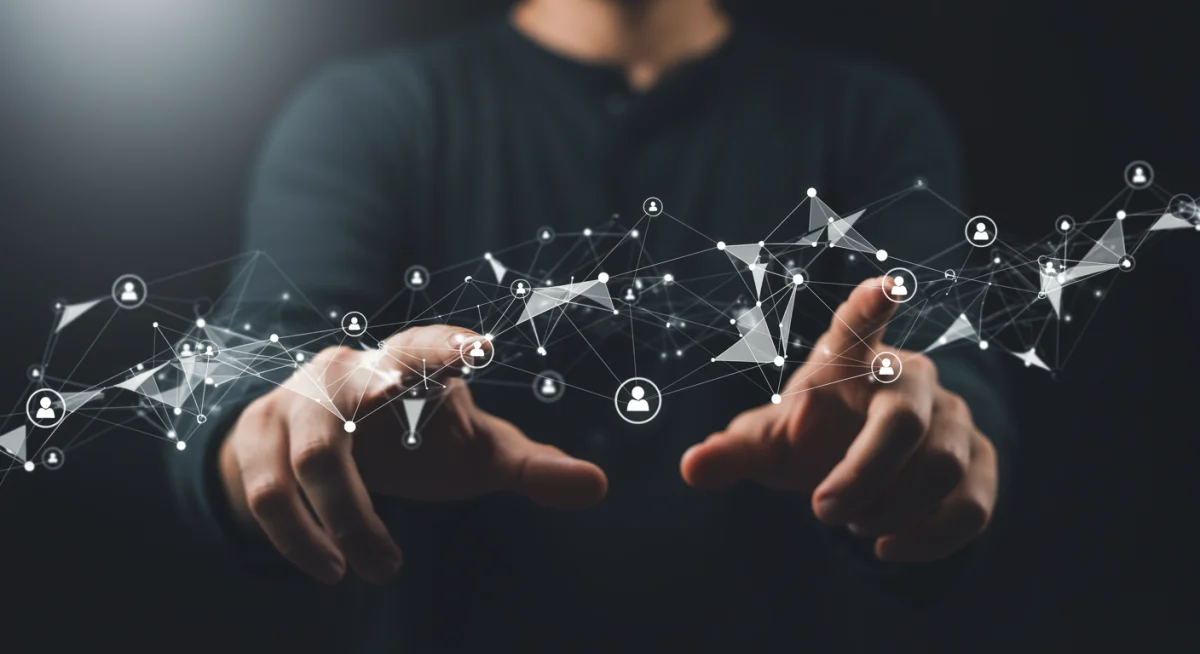 Visualization of a strong, interconnected digital professional network